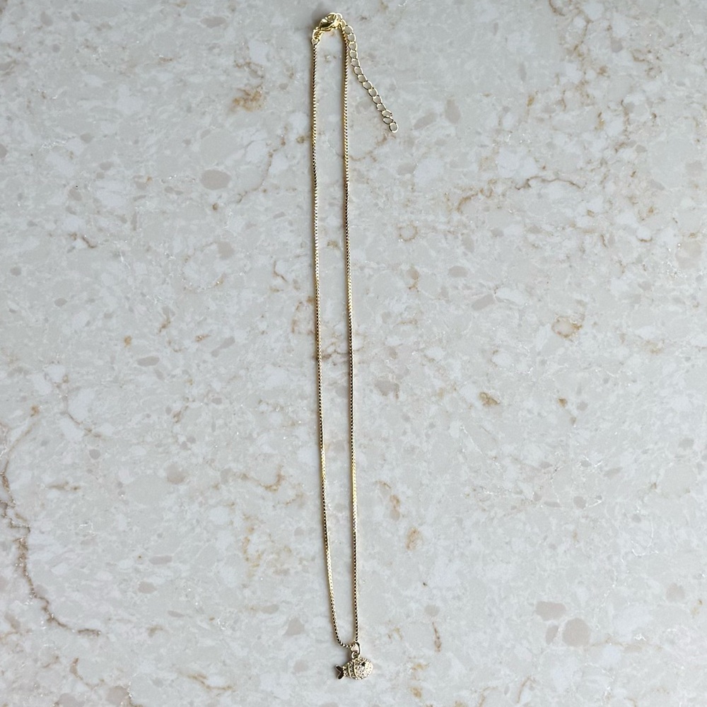 NWOT Nordstrom Sparkling Fish Necklace - Picture 3 of 8